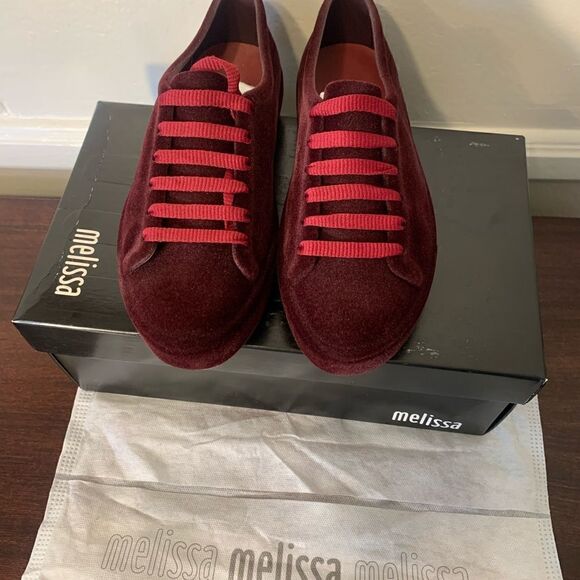 Melissa  be blocked  super soft cushioned foodbed sneaker size 6 and 7 - Picture 6 of 9
